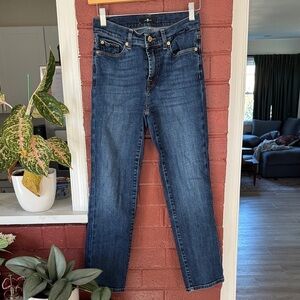 7 For All Mankind The Straight Crop Jeans in SoHo Dark Size 26
